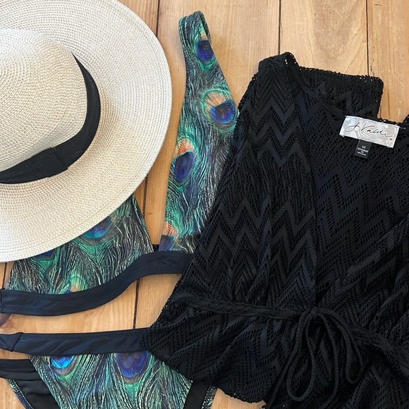 Kamoni Peacock Feather Print Triangle Bikini, J Valdi Black Lace Cover Up & Hat - Picture 1 of 8
